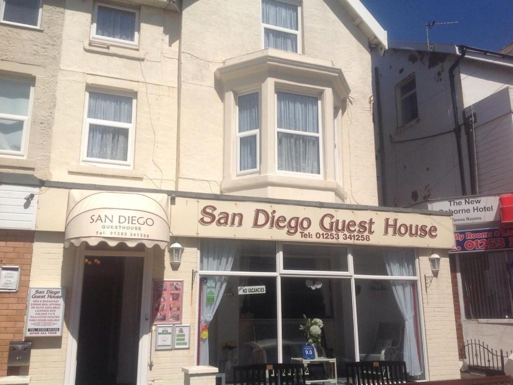 San Diego Guest House - Near Pleasure Beach Blackpool Exteriör bild